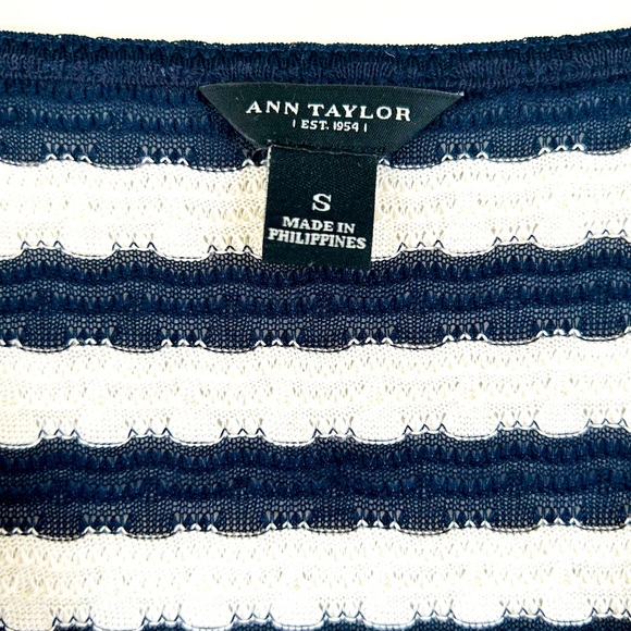 Ann Taylor Blue and White Blouse - Picture 3 of 4